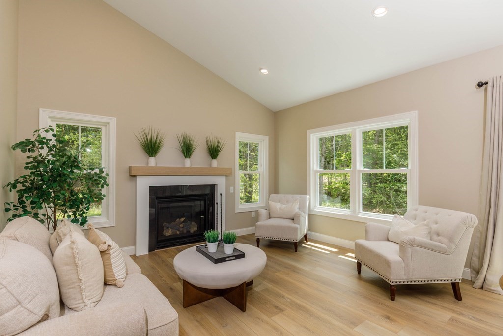 29 Sunset Road Westminster, MA 01473 - Photo 8 of 24