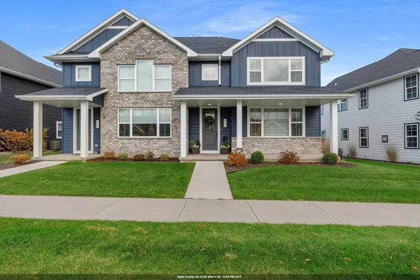 $525,000 | 634 Olive Tree Drive, Green Bay, WI 54313