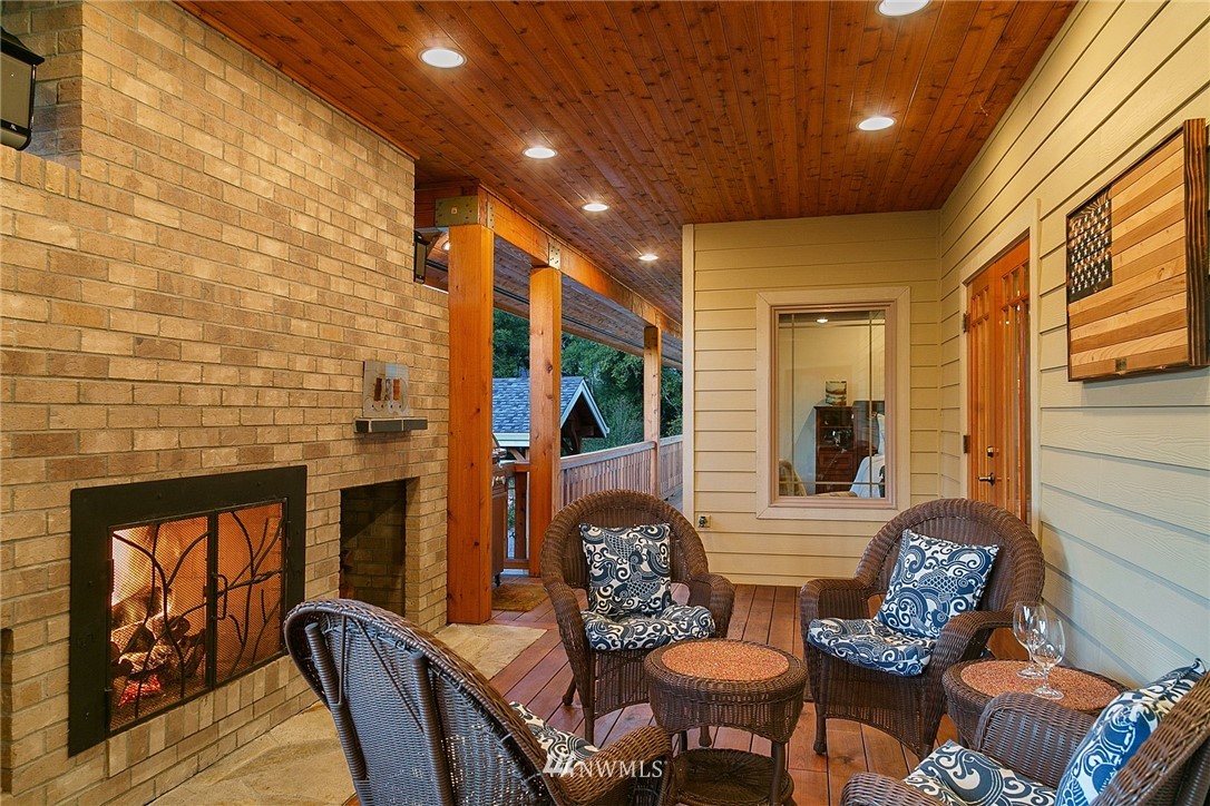 401 Highland Valley Road Morton, WA 98356 - Photo 19 of 39 a front view of a house with seating space