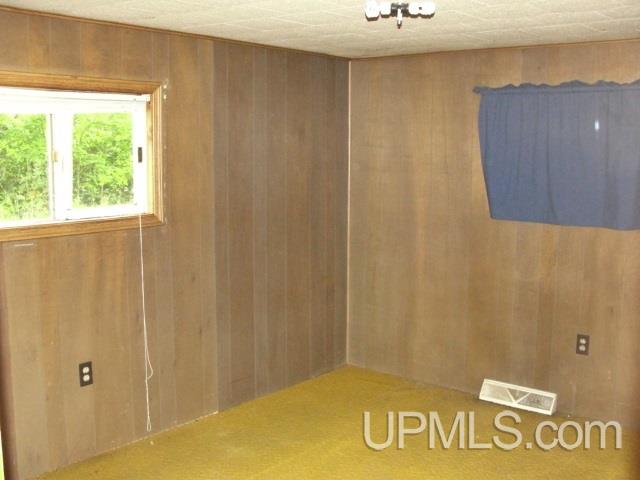 N13729 Co Road Amberg, WI 54102 - Photo 10 of 16