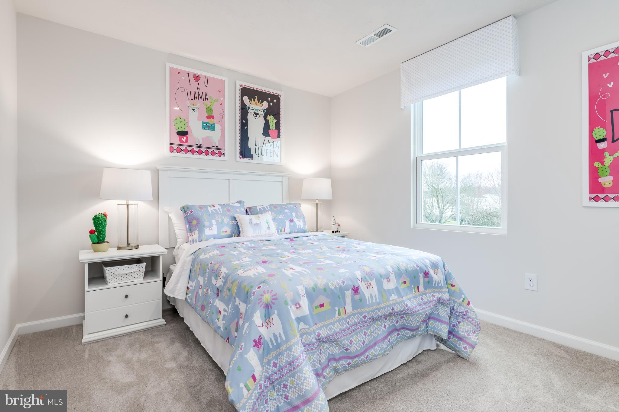 32 Mudstone Road Dover, DE 19904 - Photo 6 of 9 Large Secondary Bedrooms