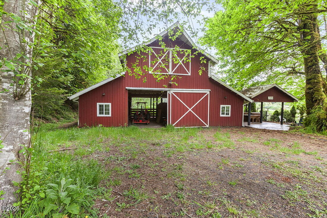 6171 Logsden Road Logsden, OR 97357 - Photo 47 of 72 Barn