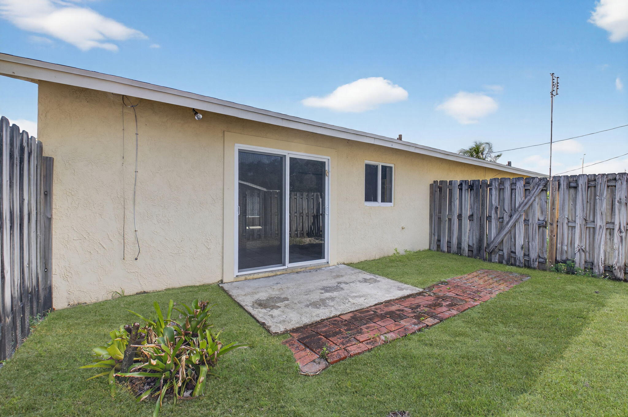 1601 Northwest 5th Street Boca Raton, FL 33486 - Photo 28 of 33 1601 NW 5th ST (13)