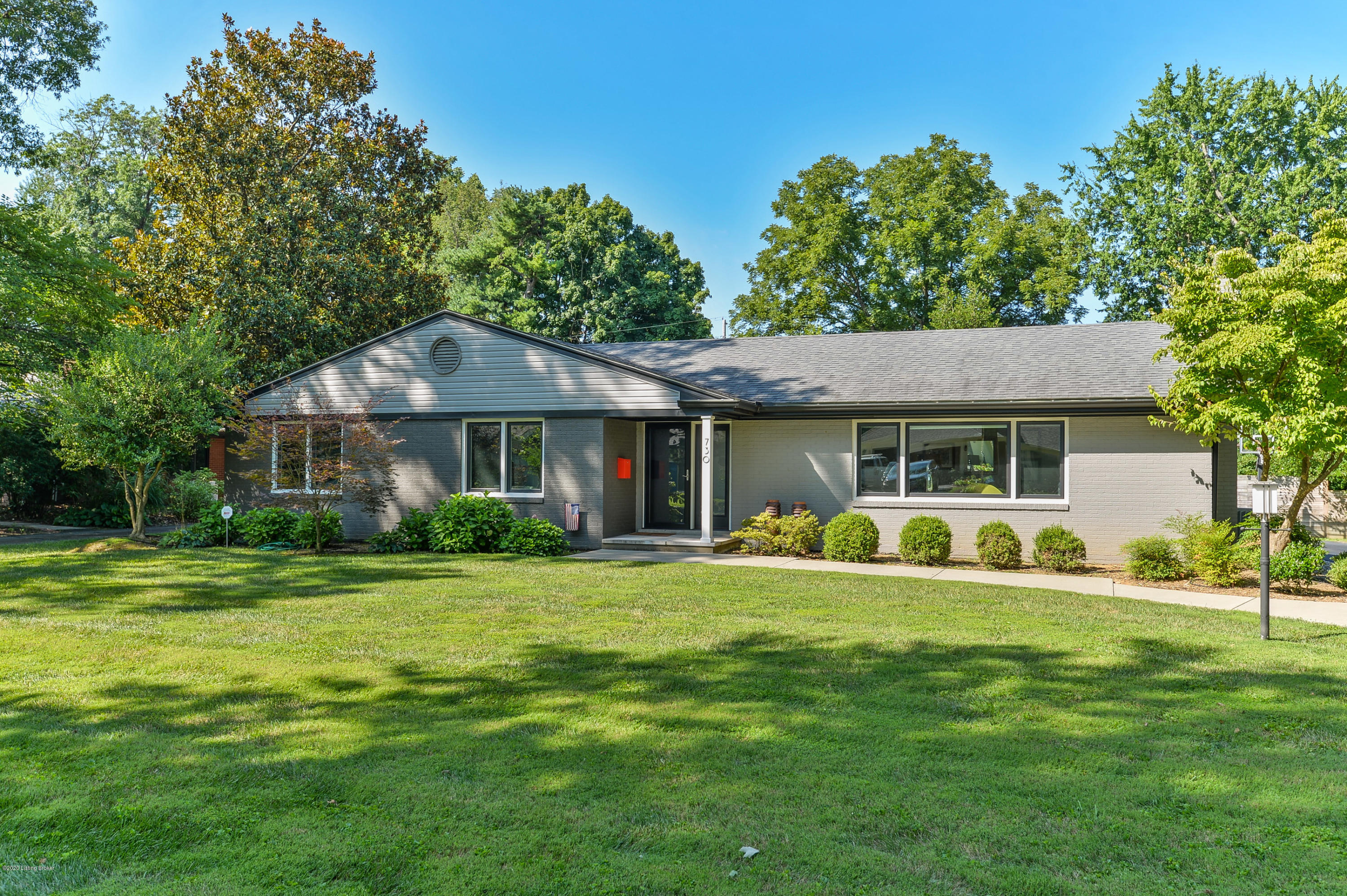 730 Wicklow Road Louisville, KY 40207 - Photo 7 of 54 007 - 20200807 2144