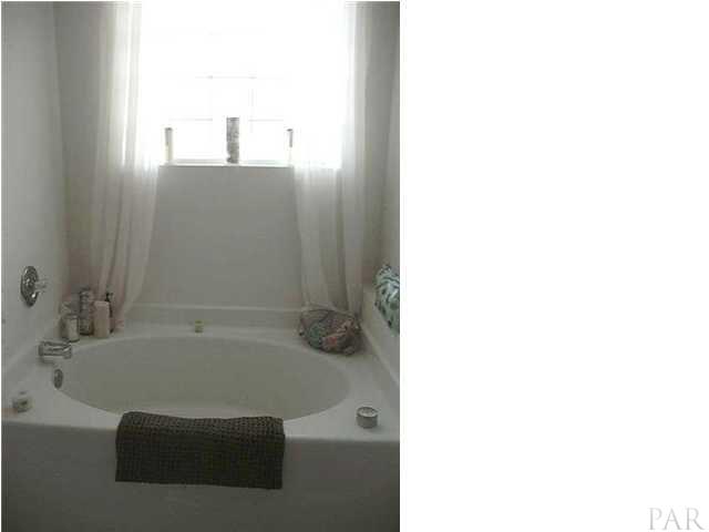 7153 Woodside Road Pensacola, FL 32526 - Photo 12 of 15 Gallery Image 12