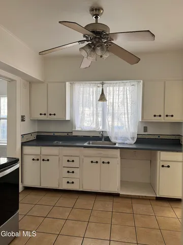 $1,600 | 105 Clermont Street, Unit 1, Albany, NY 12203