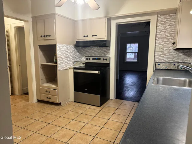 $1,600 | 105 Clermont Street, Unit 1, Albany, NY 12203