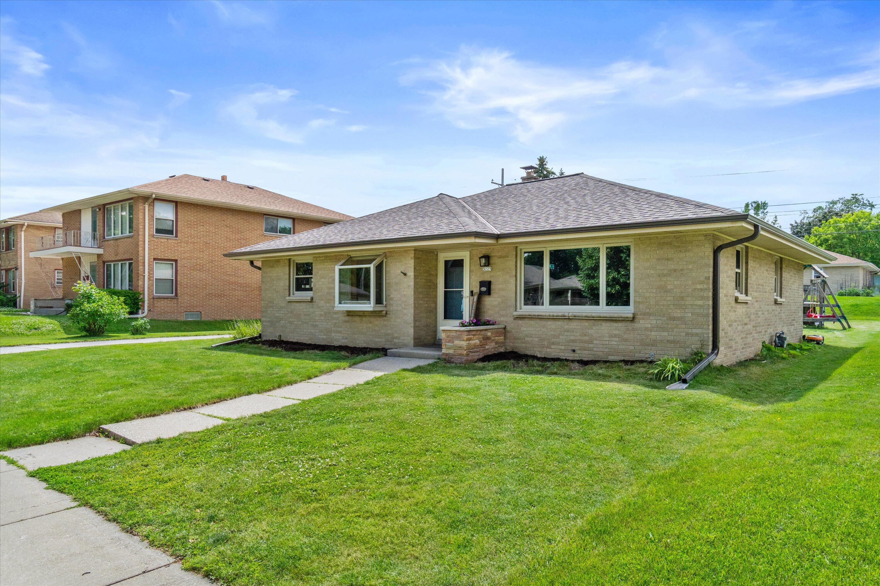3225 South 80th Street Milwaukee, WI 53219 - Photo 25 of 29 Welcome!