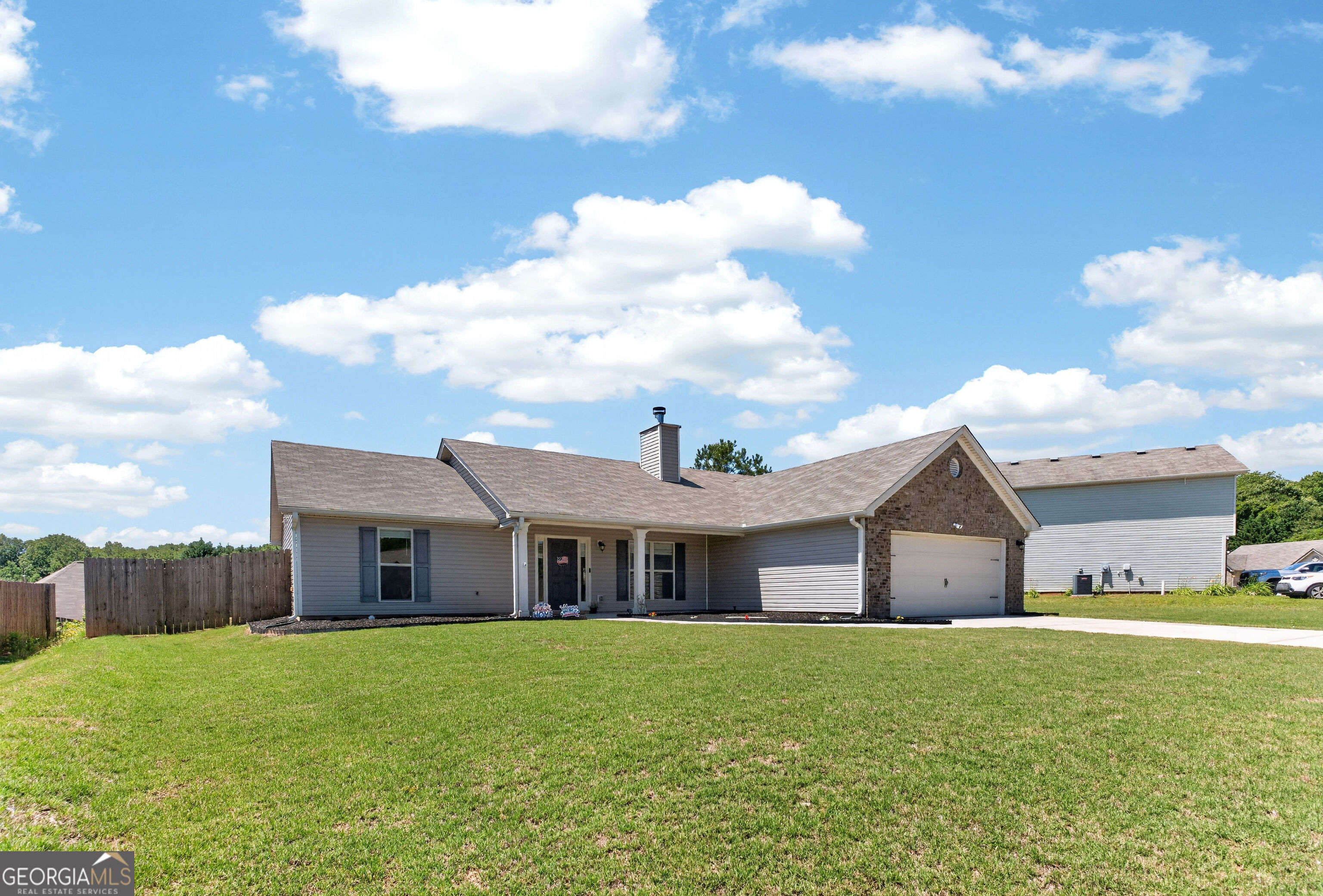 138 Brookside Drive Lula, GA 30554 - Photo 4 of 40