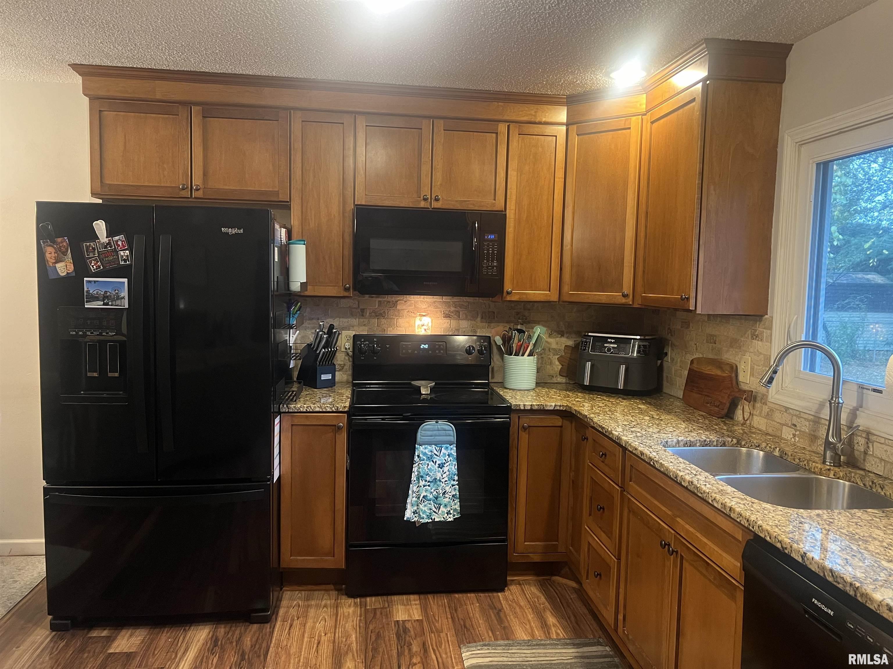 1112 Paddock Lane Springfield, IL 62712 - Photo 5 of 42