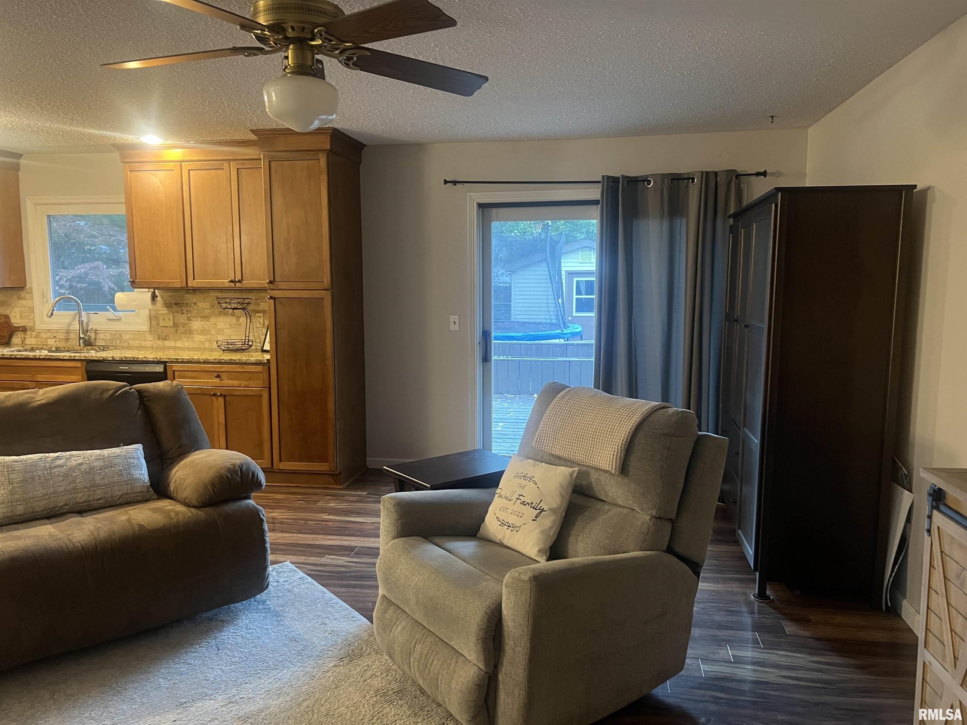 1112 Paddock Lane Springfield, IL 62712 - Photo 8 of 42