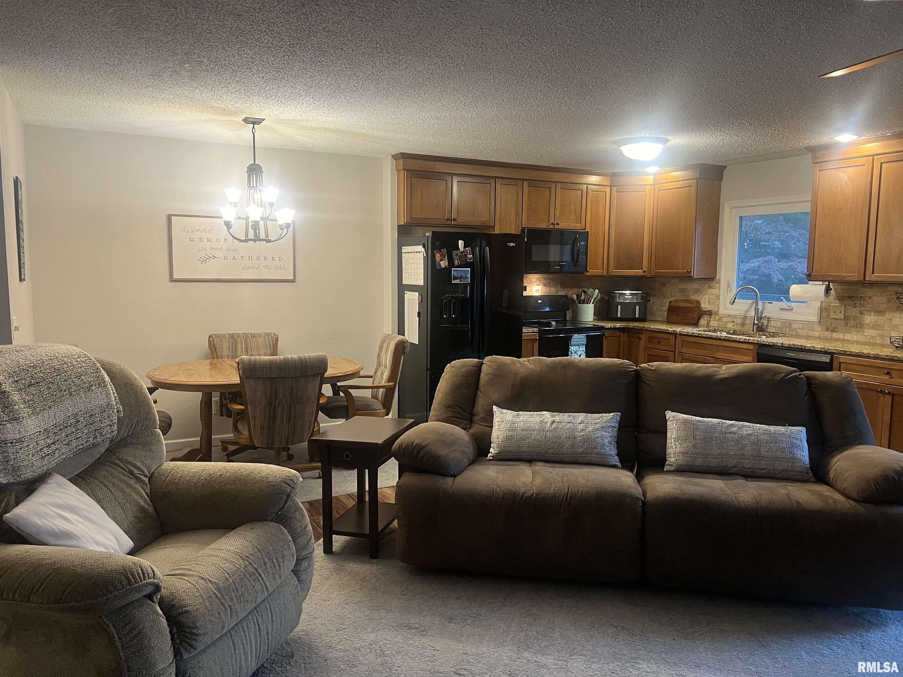 1112 Paddock Lane Springfield, IL 62712 - Photo 9 of 42