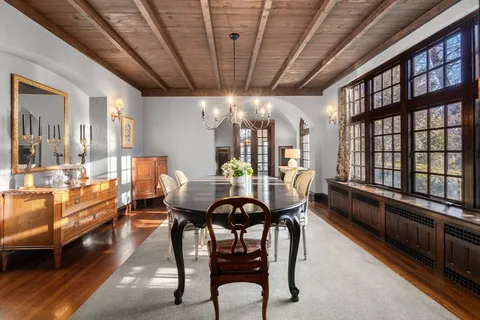$3,150,000 | 44 Bradford Road, Wellesley, MA 02481