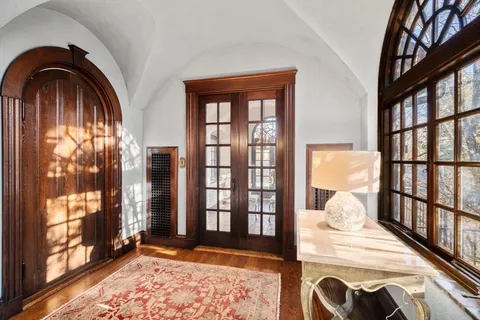 $3,150,000 | 44 Bradford Road, Wellesley, MA 02481