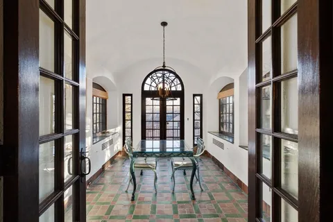 $3,150,000 | 44 Bradford Road, Wellesley, MA 02481