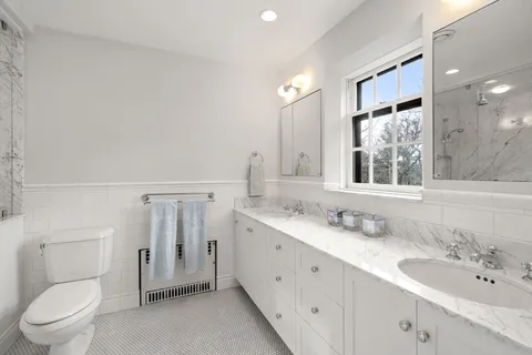 $3,150,000 | 44 Bradford Road, Wellesley, MA 02481