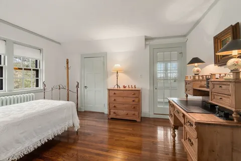 $3,150,000 | 44 Bradford Road, Wellesley, MA 02481