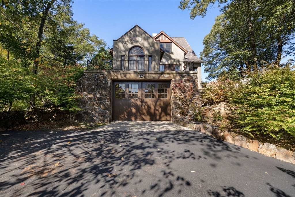 44 Bradford Road Wellesley, MA 02481 - Photo 33 of 35