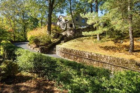 $3,150,000 | 44 Bradford Road, Wellesley, MA 02481