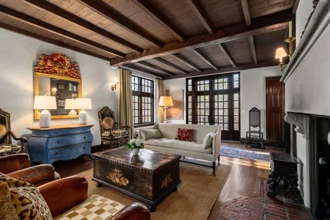 $3,150,000 | 44 Bradford Road, Wellesley, MA 02481