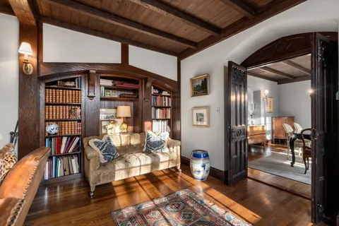 $3,150,000 | 44 Bradford Road, Wellesley, MA 02481