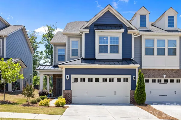 $439,900 | 637 Amber Meadows Way, Tega Cay, SC 29708