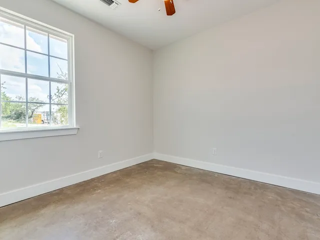 $2,500 | 500 Harmon Hills Cove, Unit N, Dripping Springs, TX 78620