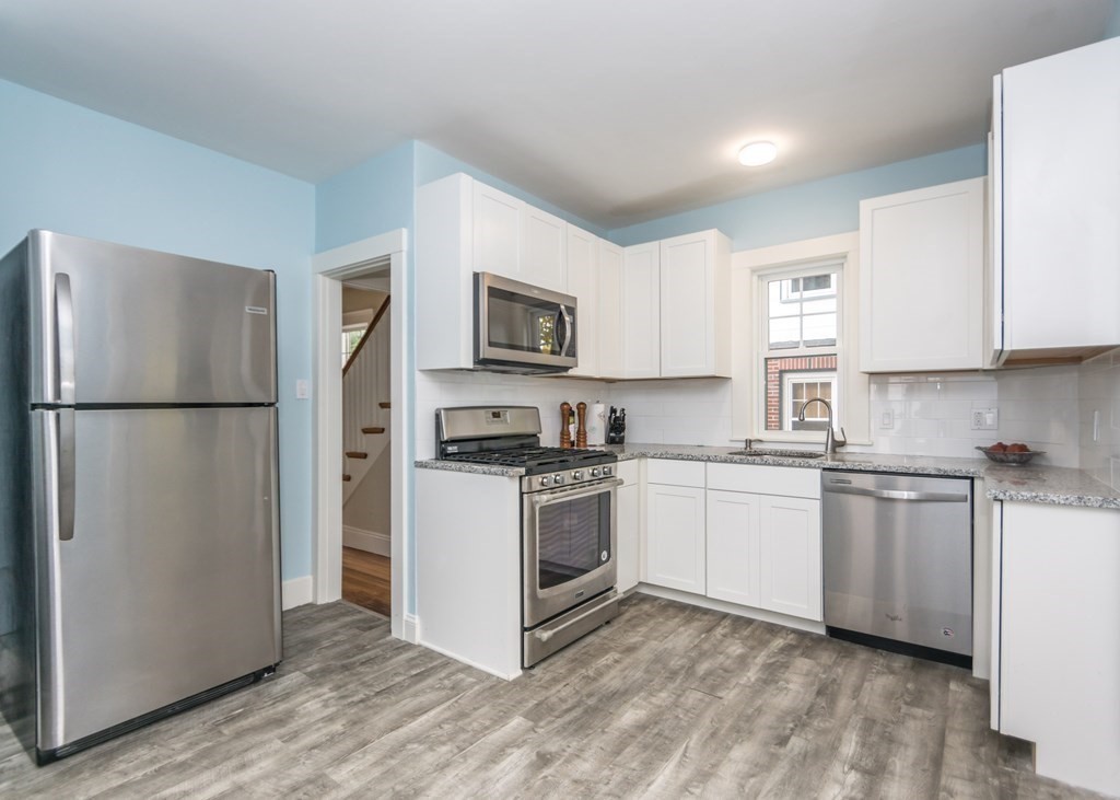 27 Hayes Road Boston, MA 02131 - Photo 4 of 21 Gallery Image 4