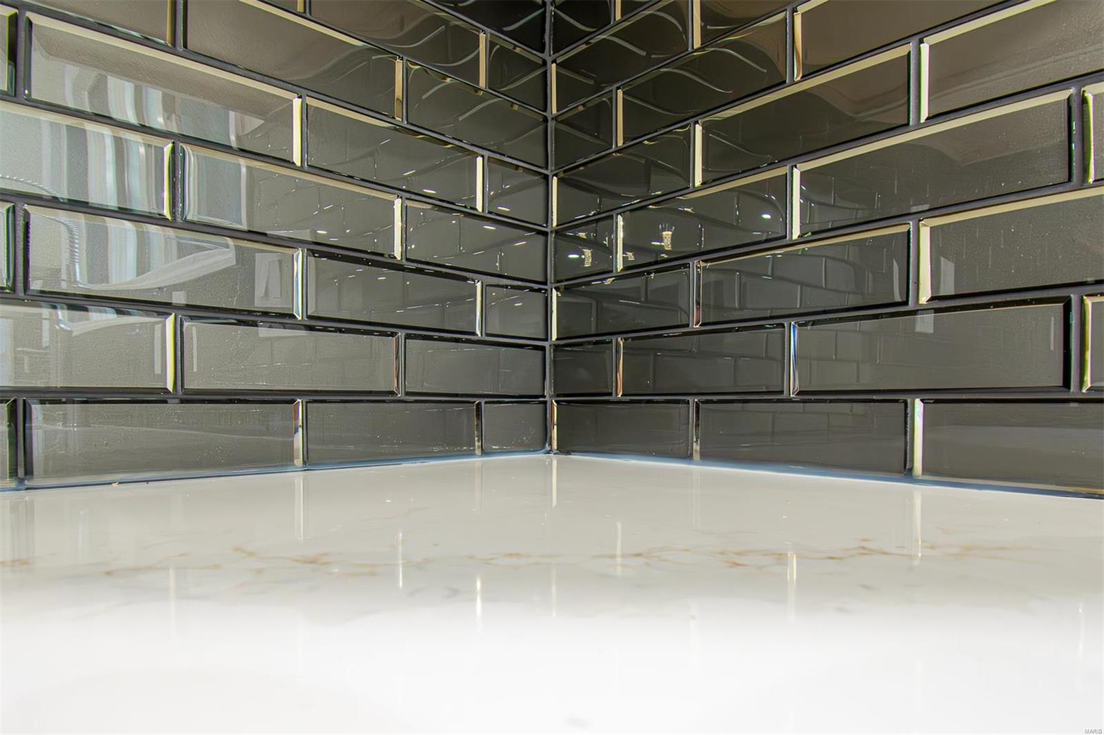 637 Clovertrail Drive Chesterfield, MO 63017 - Photo 18 of 90