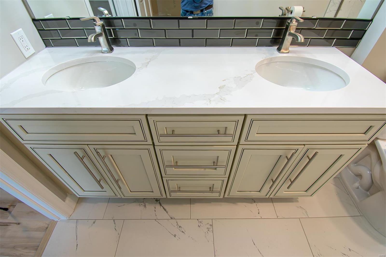 637 Clovertrail Drive Chesterfield, MO 63017 - Photo 48 of 90