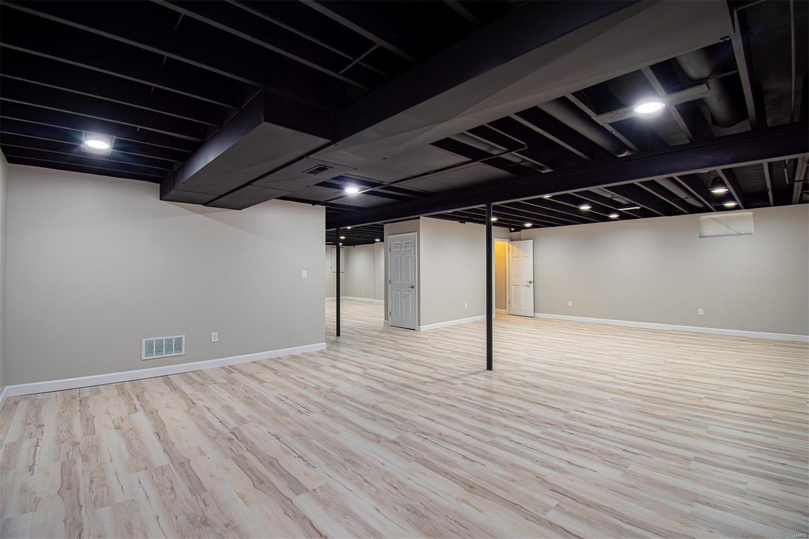 637 Clovertrail Drive Chesterfield, MO 63017 - Photo 74 of 90