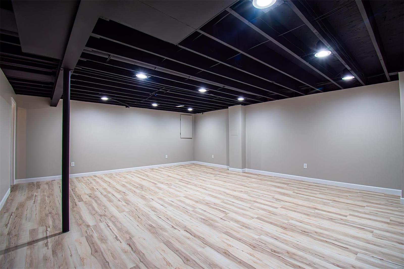 637 Clovertrail Drive Chesterfield, MO 63017 - Photo 78 of 90