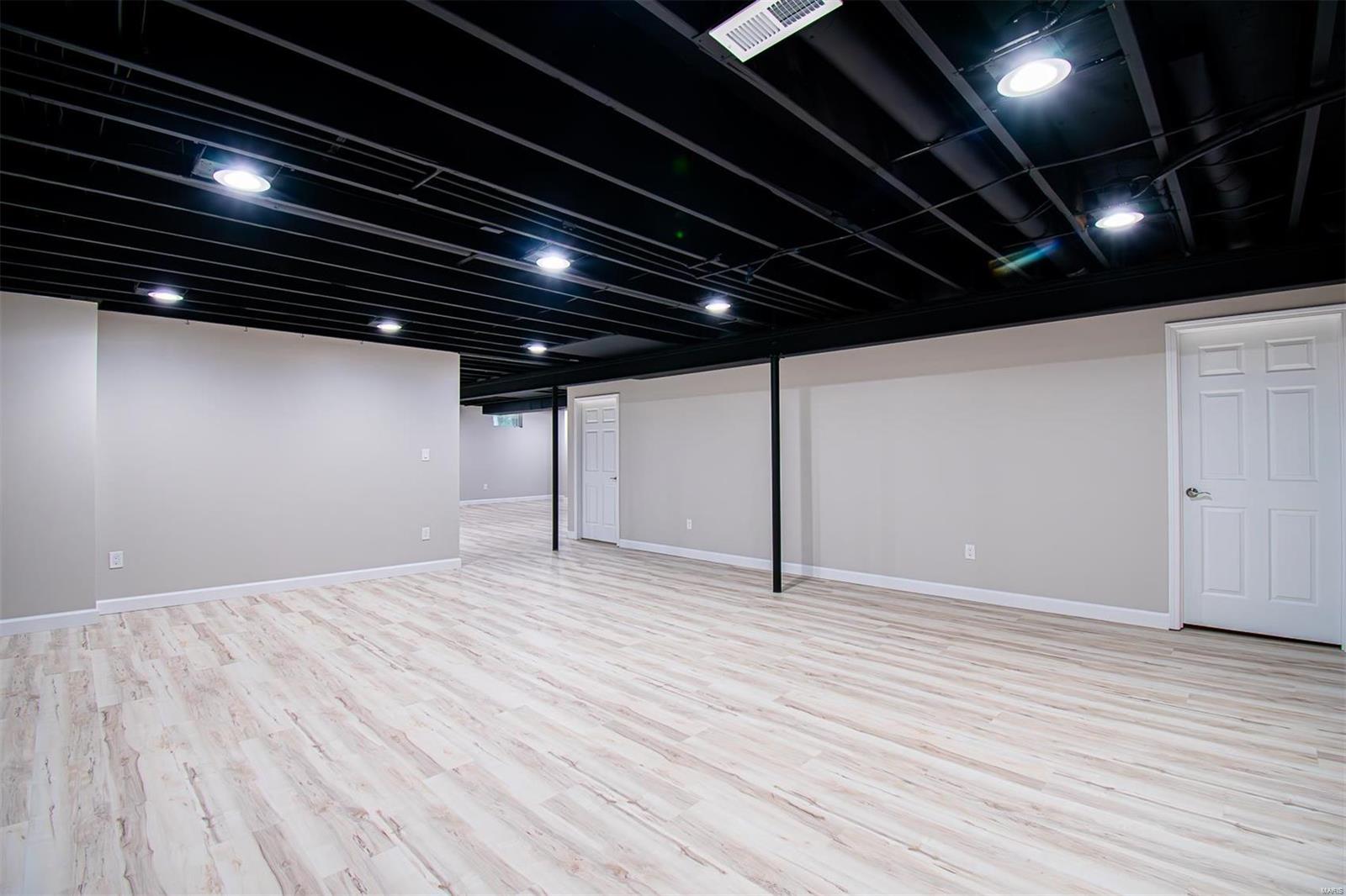 637 Clovertrail Drive Chesterfield, MO 63017 - Photo 82 of 90