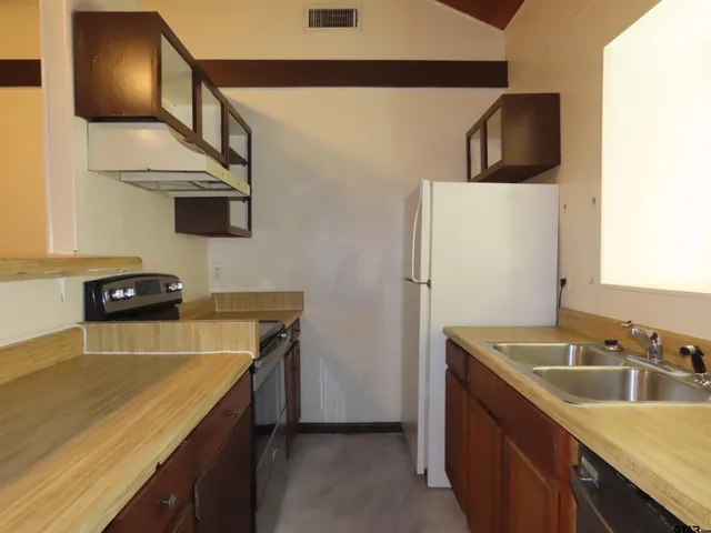 $925 | 15321 Cedar Bay Drive, Bullard, TX 75757