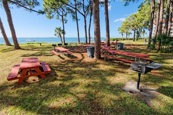 $2,600 | 2700 Bayshore Boulevard, Unit 11309, Dunedin, FL 34698