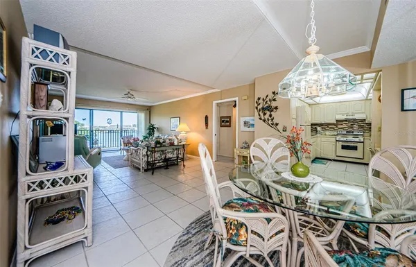 $2,600 | 2700 Bayshore Boulevard, Unit 11309, Dunedin, FL 34698