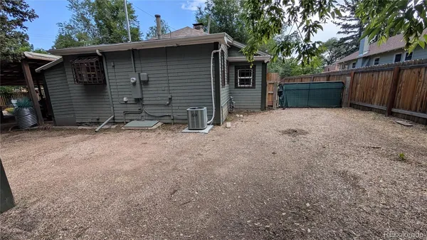 $3,000 | 202 Cheyenne Boulevard, Colorado Springs, CO 80905