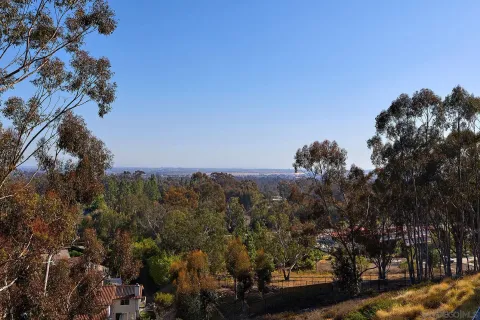 $985,000 | 11037 Caminito Vista Pacifica, San Diego, CA 92131