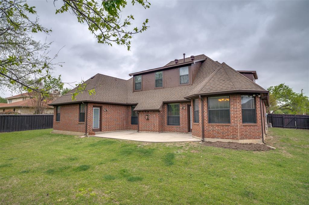 809 Longridge Drive Denton, TX 76205 - Photo 6 of 31