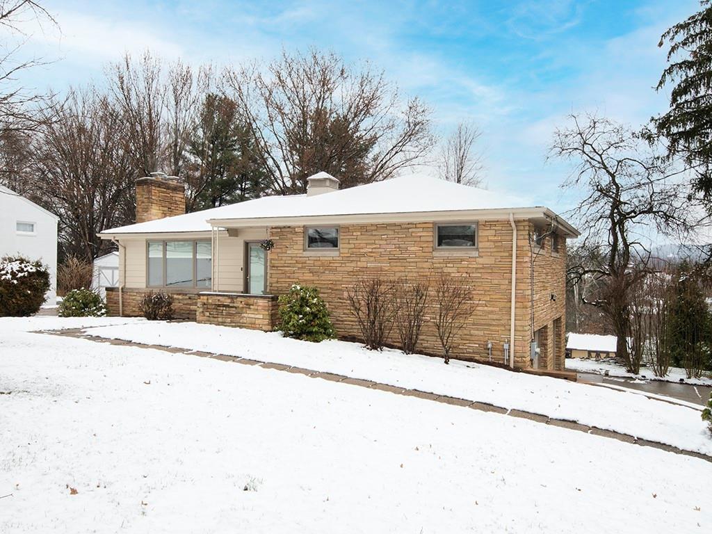 232 Ridgeview Drive Venetia, PA 15367 - Photo 1 of 25 Gallery Image 1