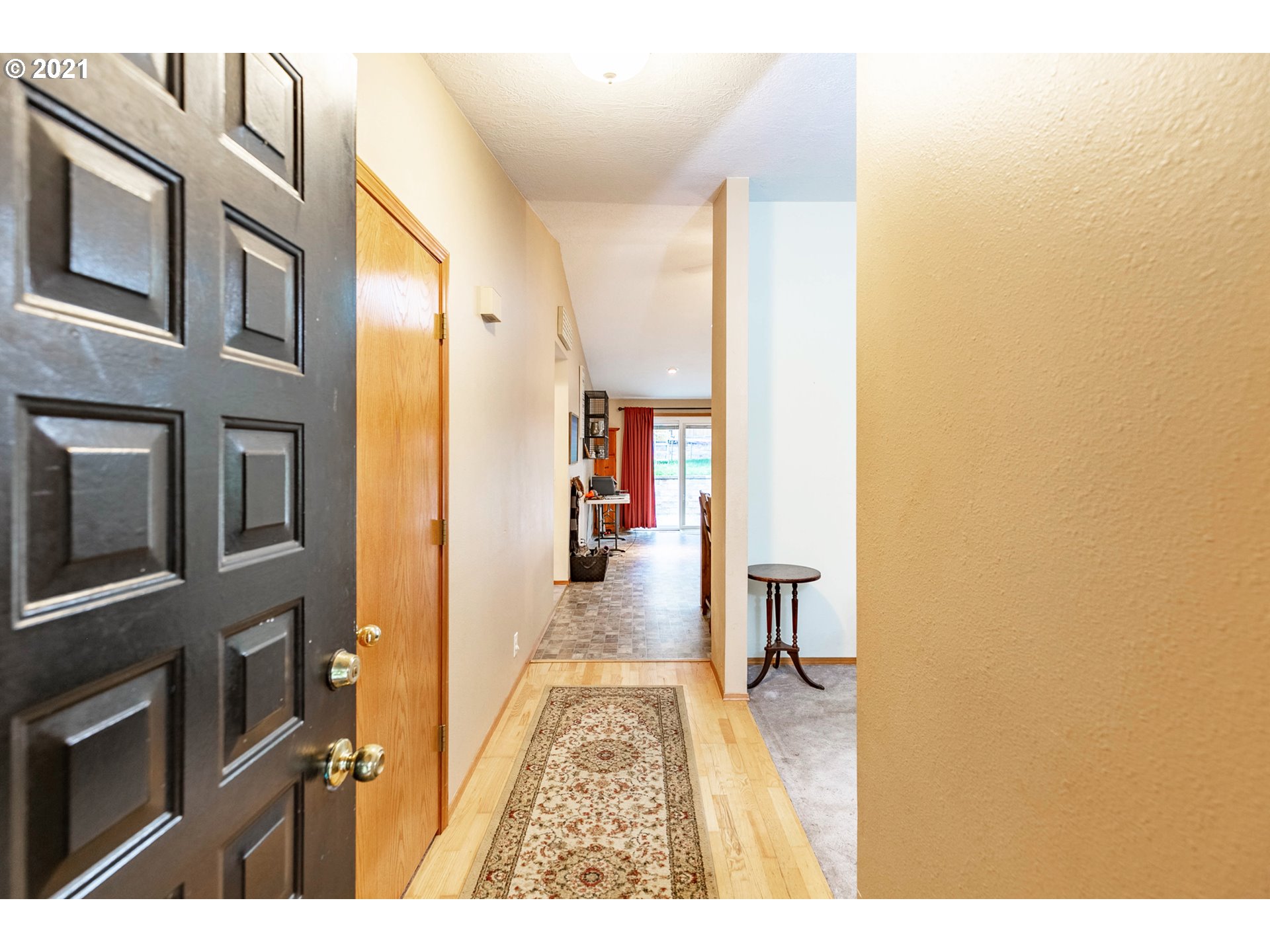 3545 Southwest Carson Street Portland, OR 97219 - Photo 3 of 32 Gallery Image 3