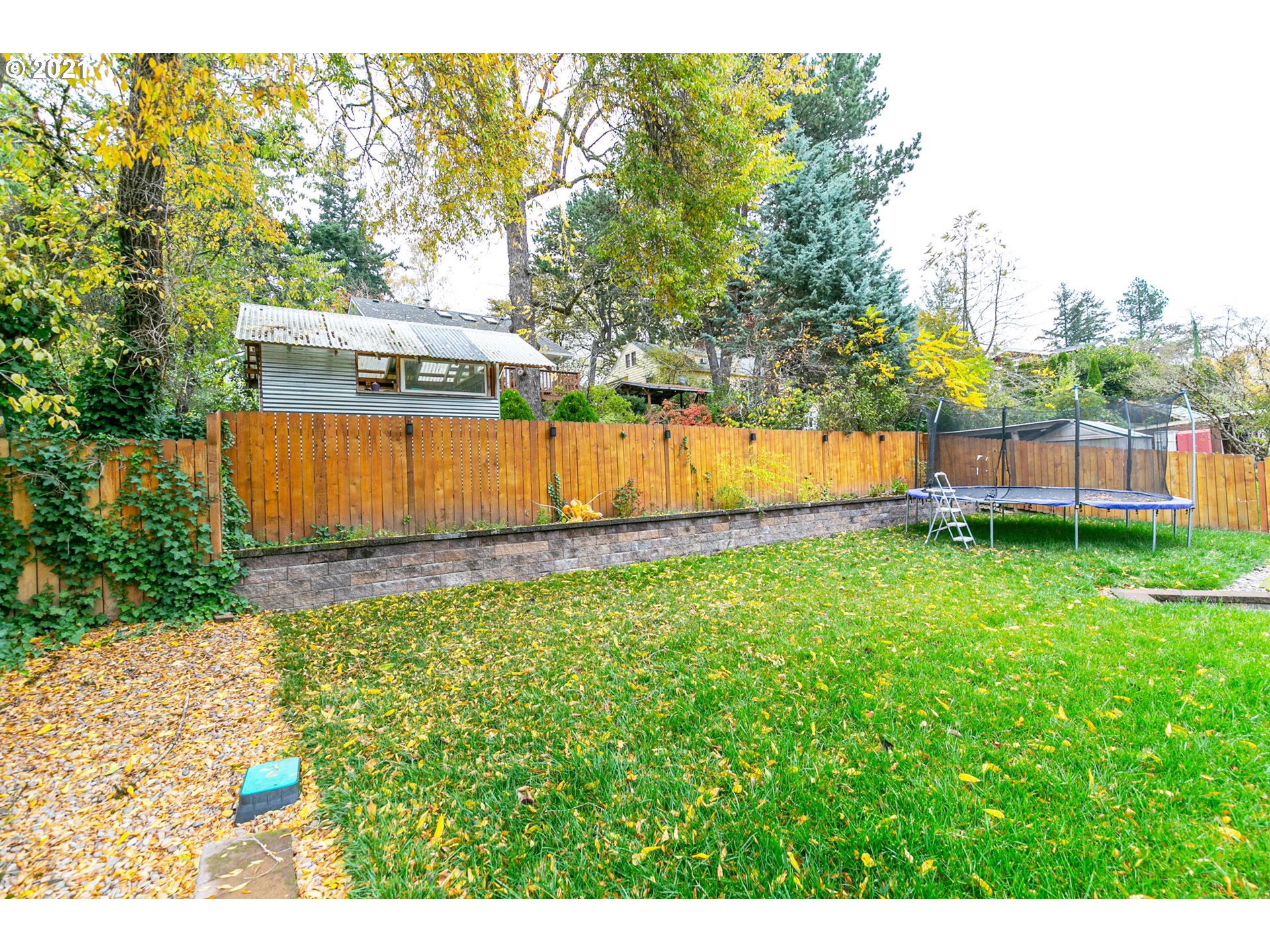 3545 Southwest Carson Street Portland, OR 97219 - Photo 25 of 32 Gallery Image 25