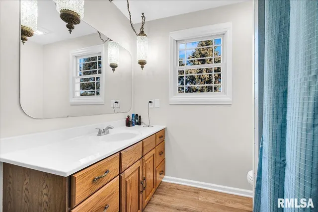 $329,000 | 12 Lakeview Drive, Groveland, IL 61535