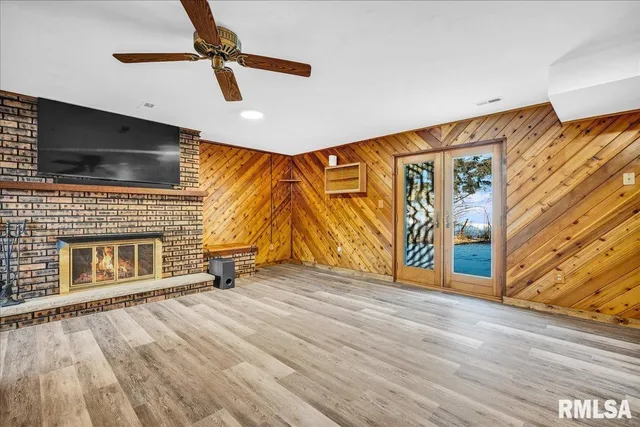 $329,000 | 12 Lakeview Drive, Groveland, IL 61535