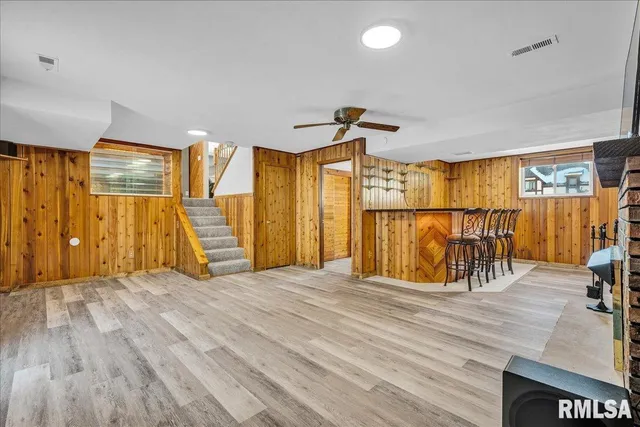 $329,000 | 12 Lakeview Drive, Groveland, IL 61535