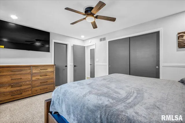 $329,000 | 12 Lakeview Drive, Groveland, IL 61535