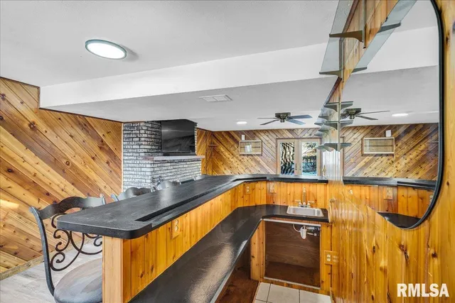 $329,000 | 12 Lakeview Drive, Groveland, IL 61535