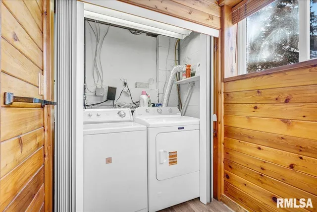 $329,000 | 12 Lakeview Drive, Groveland, IL 61535