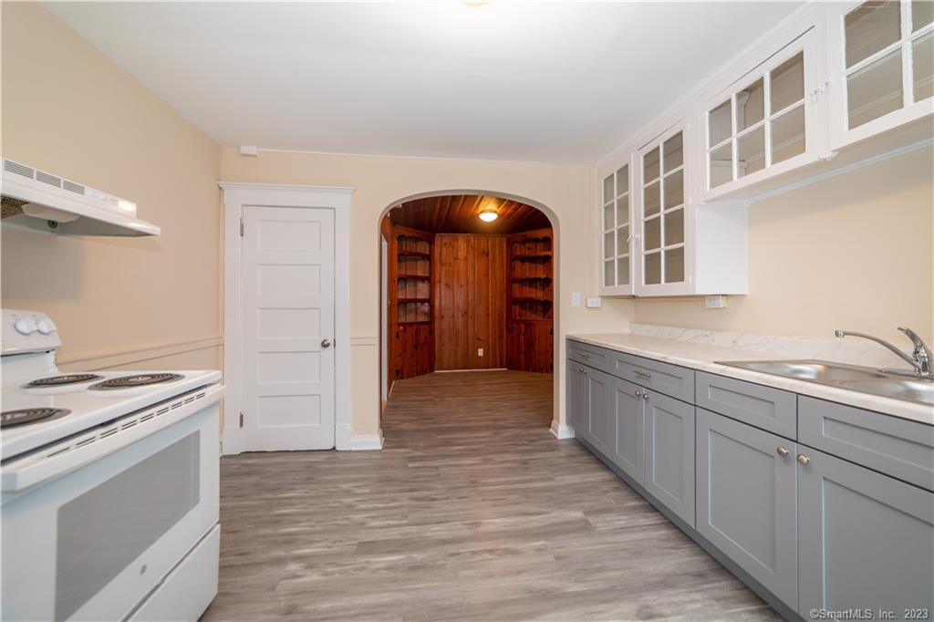 411 Main Street, Unit 9 Cromwell, CT 06416 - Photo 1 of 1