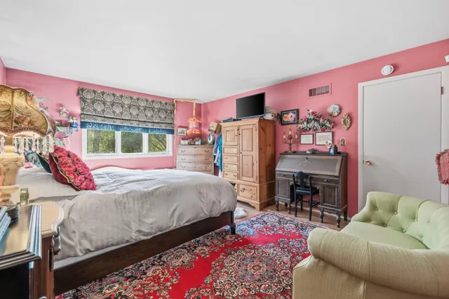 $299,000 | 17849 Nassau Drive, Unit BLDG EC2, Brookfield, WI 53045